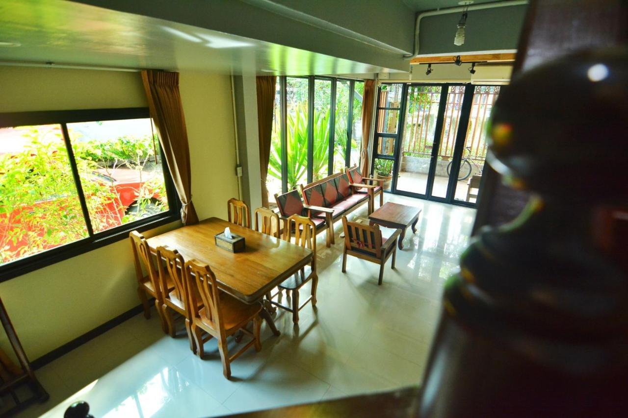 The Corner'S Unique House Villa Чиангмай Екстериор снимка